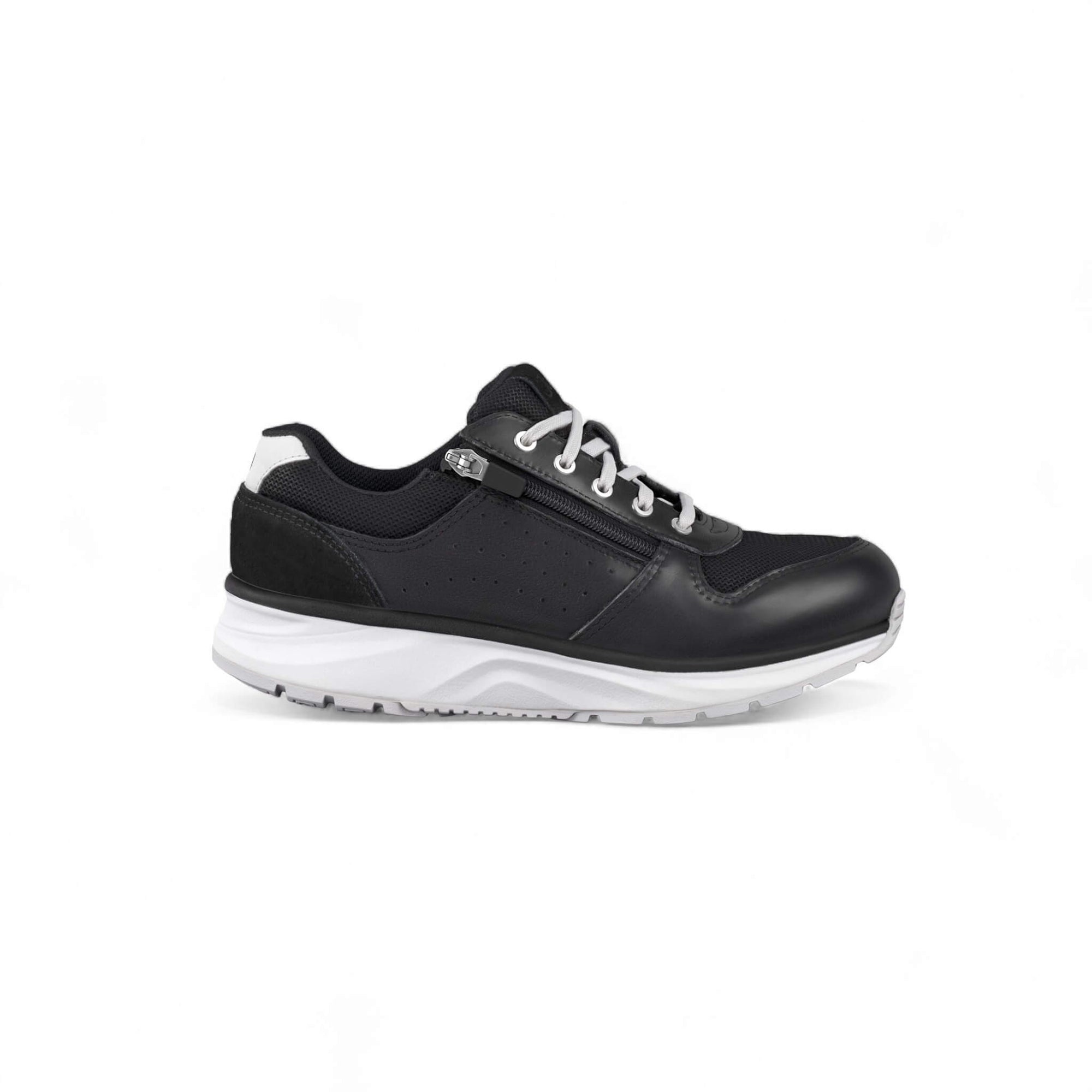 JY053A_Dynamo_Zip_Black_a
