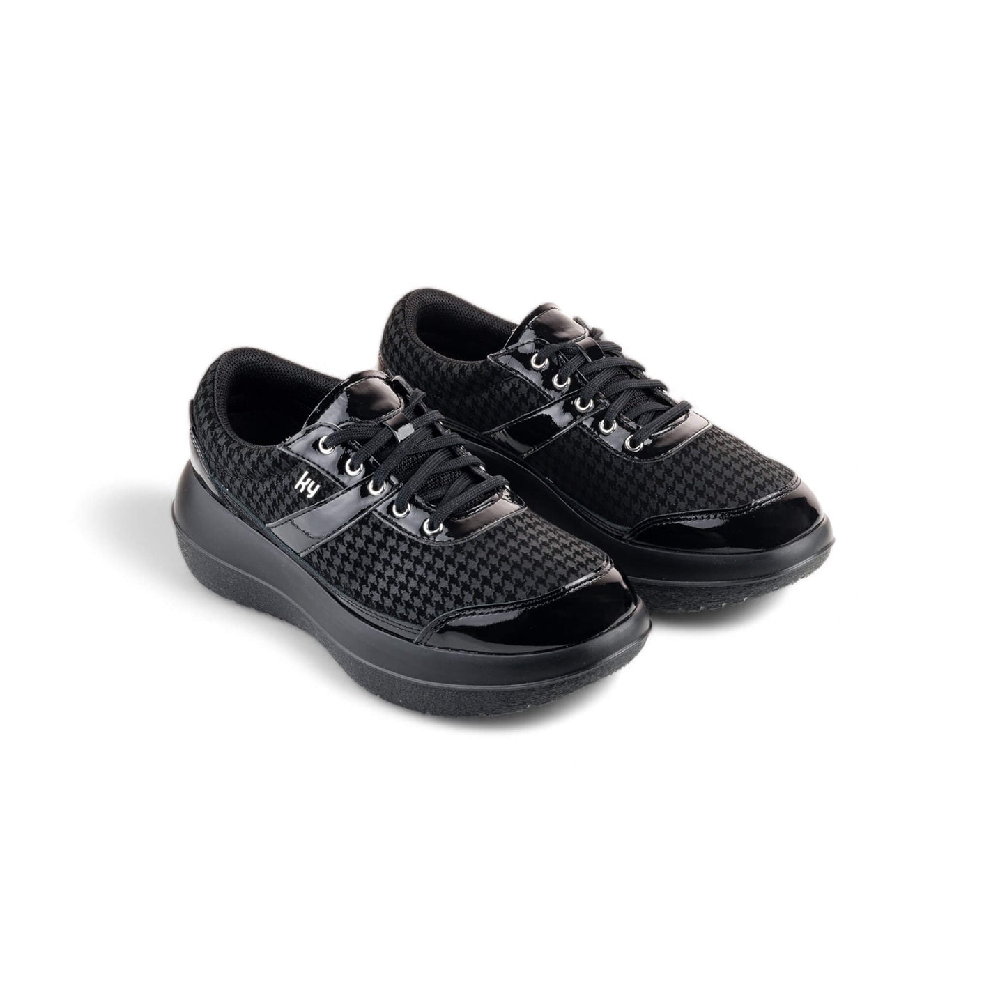 AW107A_Aubonne_black_poule_b